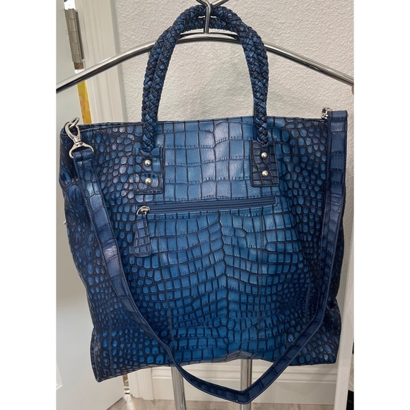 Chi Blue Tote - Picture 1 of 3